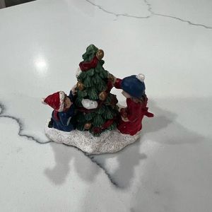 Victorian Village Collectibles 2002 Edition Kids Trimming Tree